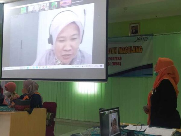 Visitasi Layanan Rujukan Spesialistik dan Pertemuan Bedah Kasus Visitasi Layanan Rujukan Spesialistik dan Pertemuan Bedah Kasus